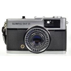 Sony A6700 + 18-135mm f/3.5-5.6 OSS