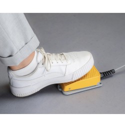 Kaiser jalkapoljin kameran laukaisuun