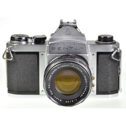 Nikon Z5II peilitön järjestelmäkamera