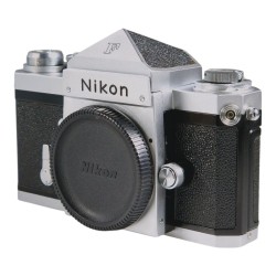 Nikon F järjestelmäkamera