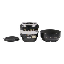 Nippon Kogaku Japan Nikkor-S 50mm f/1.4 Auto Pre-Ai