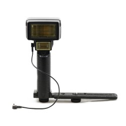 RIKKINÄINEN NIKON F5 *VAIN VARAOSA KÄYTTÖÖN