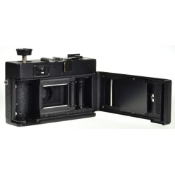 Panasonic Lumix DMC-FZ2000 - Käytetty