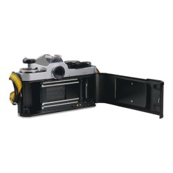 Nikon FE2 järjestelmäkamera