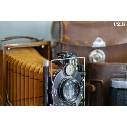 Nippon Kogaku Japan Nikkor-P 105mm f/2.5 Auto Pre-Ai