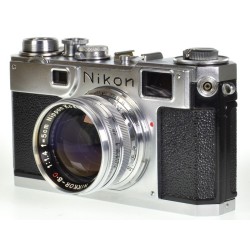 Atmosphere aerosol - savuefekti suihkepullosta