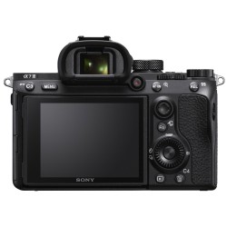Sony A7 III peilitön järjestelmäkamera