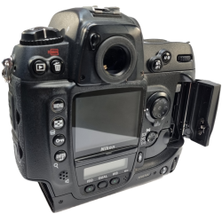 Nikon D2H * Spare part camera. Defunct