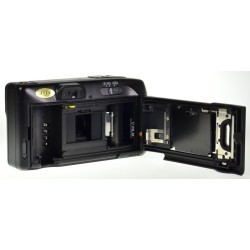 Olympus OM-2 + F.Zuiko 50mm f/1.4