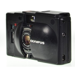 Olympus OM-2 + F.Zuiko 50mm f/1.4