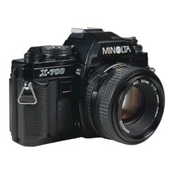 Minolta X-700 + MD 50mm f/1.7