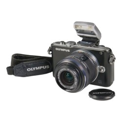 Olympus Pen Lite E-PL3 + M.Zuiko 14-42mm f/3.5-5.6 II R MSC - Used