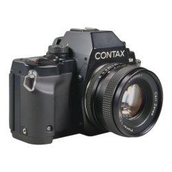 Contax Aria + Zeiss Planar 50mm f/1.7 T*