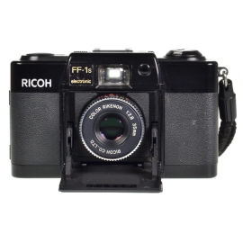 Sony A7C + FE 28-60 F/4-5.6 + sisällöntuotantokitti