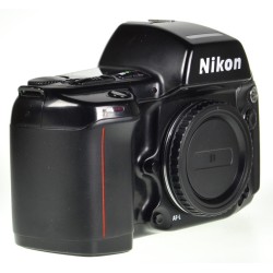 Sony FE 24-105 mm F4 G OSS objektiivi