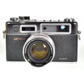 Nikon D7500 + AF-S 18-140mm VR järjestelmäkamera