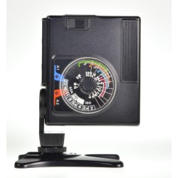 Vivitar 70-150mm f/3.8 Close Focusing