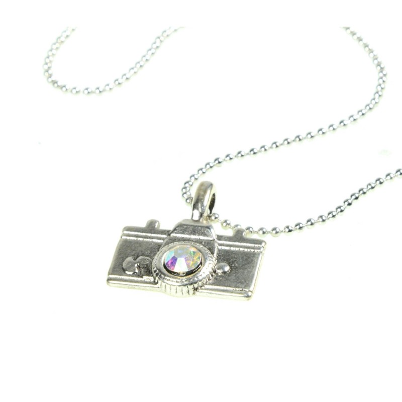 Kamerakoru Timantilla Ja Metalliketjulla