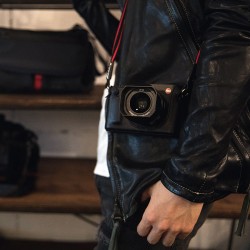 Artisan & Artist ACAM-310N silkkinen kamerahihna