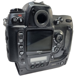 Nikon D2H * Spare part camera. Defunct