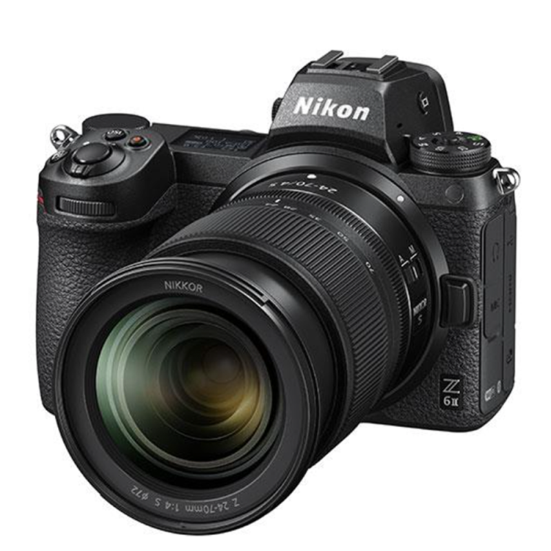 Nikon Z 6II peilitön kamera + 24-70mm f/4 S objektiivi
