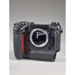 BROKEN NIKON F5 *ONLY FOR SPARE PART USE