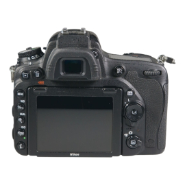 AF-S NIKKOR 180–400mm f/4E TC1.4