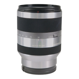 Sony E 18-200mm f/3.5–6.3 OSS Silver - käytetty