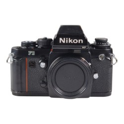 Nikon F3HP järjestelmäkamera
