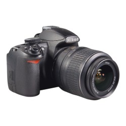 Nikon D3100 + AF-S DX 18-55mm f/3.5-5.6G VR ED - käytetty