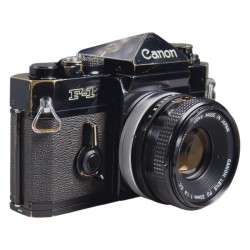 Canon F-1 + FD 50mm f/1.8 S.C.