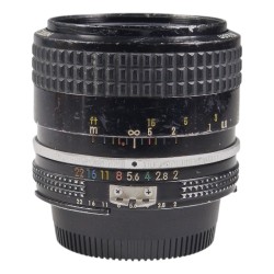 Nikon Nikkor 35mm f/2 Ai