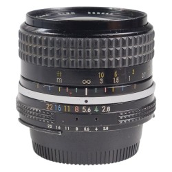 Nikon Nikkor 24mm f/2.8 Ai