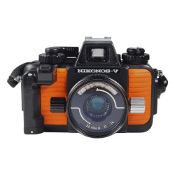 Nikon Nikonos V + Nikkor 35mm f/2.5