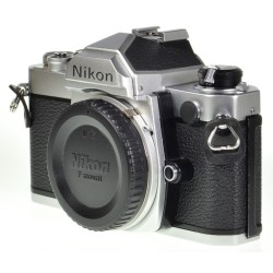 Sony FE Zeiss Sonnar T* 35 mm F/2.8 objektiivi